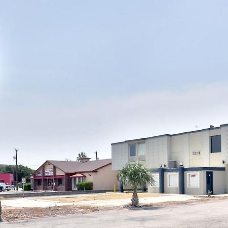 Americas Best Value Inn San Antonio Airport South Luaran gambar