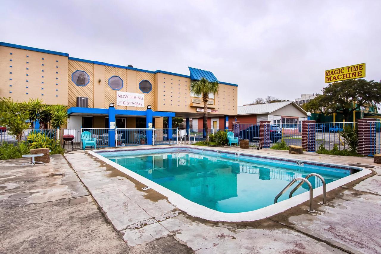 Americas Best Value Inn San Antonio Airport South Luaran gambar