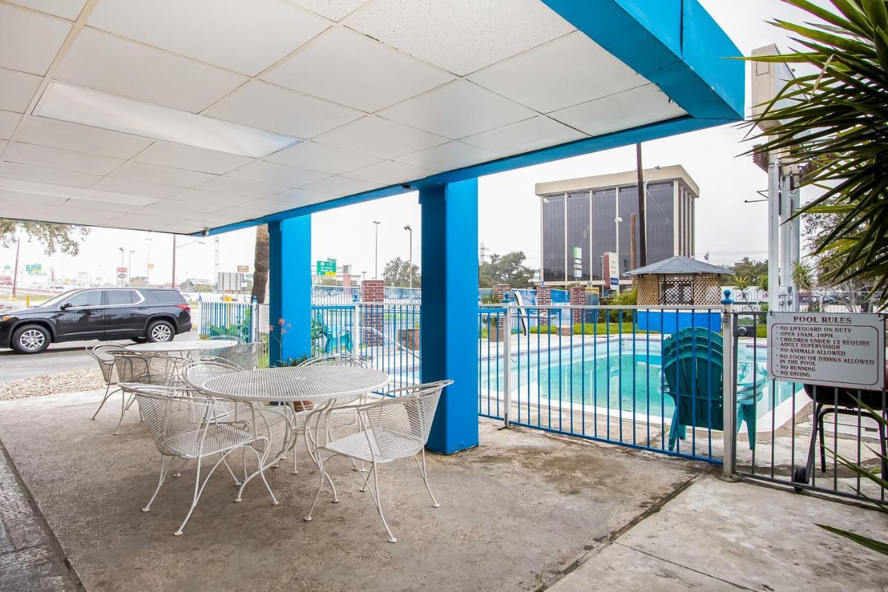 Americas Best Value Inn San Antonio Airport South Luaran gambar